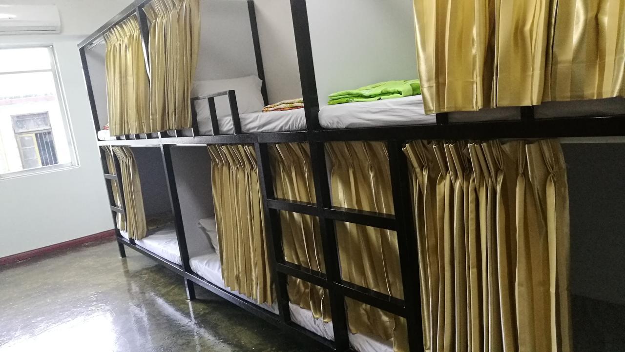 Dengba Hostel Янгон Екстериор снимка