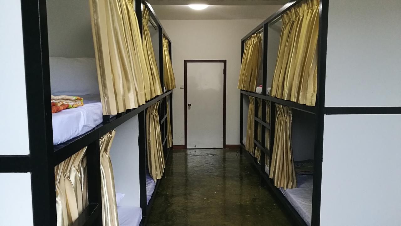 Dengba Hostel Янгон Екстериор снимка